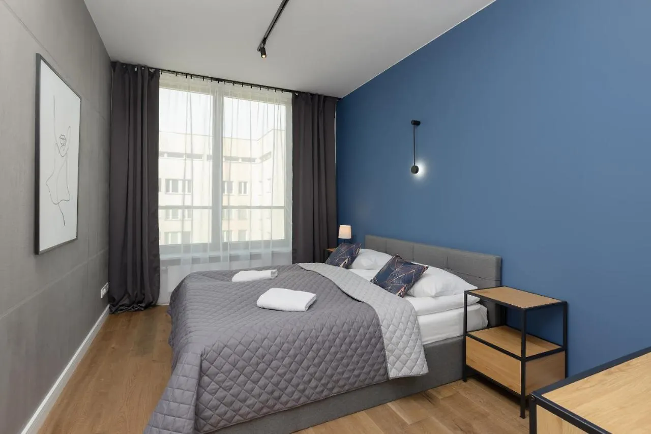 Business Apartment Wola With Parking Place By Noclegi Renters Varsóvia