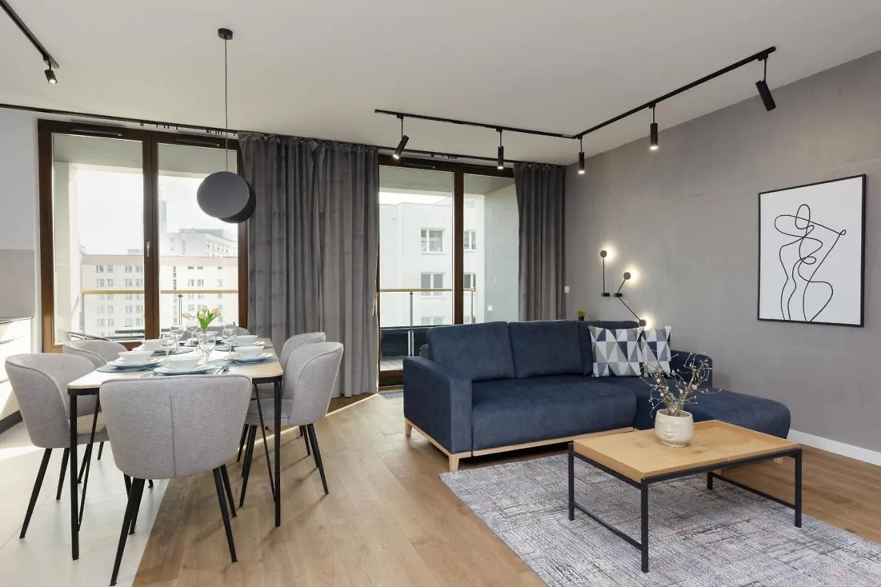 Business Apartment Wola With Parking Place By Noclegi Renters Varšava
